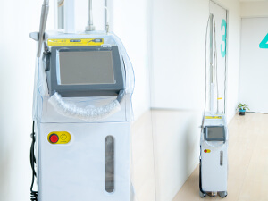 Er：YAG（エルビウムヤグ）レーザー